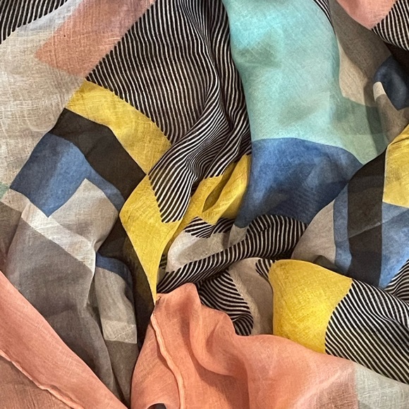 Scarf - Picture 3 of 3